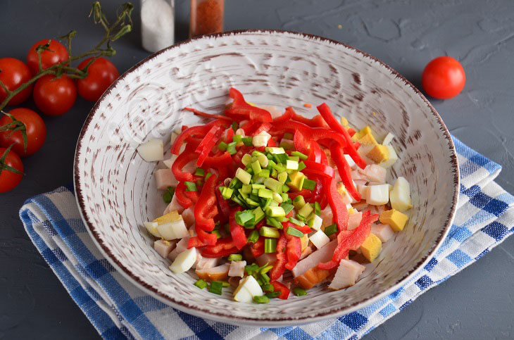 Salad "Parisel" with smoked chicken - an original dish on the festive table