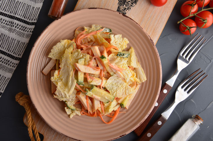 Salad "Table" with chicken - a great recipe for a holiday, and for every day