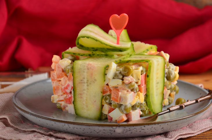 Salad "Gift" with crab sticks - it is ideal for a holiday