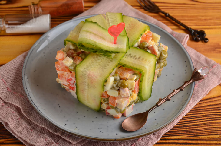 Salad "Gift" with crab sticks - it is ideal for a holiday