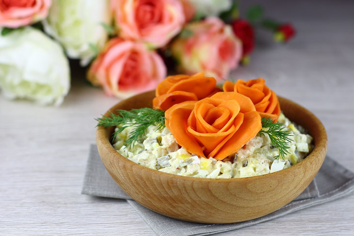 Salad with chicken "Flower meadow" - bright and beautiful, tastes amazing
