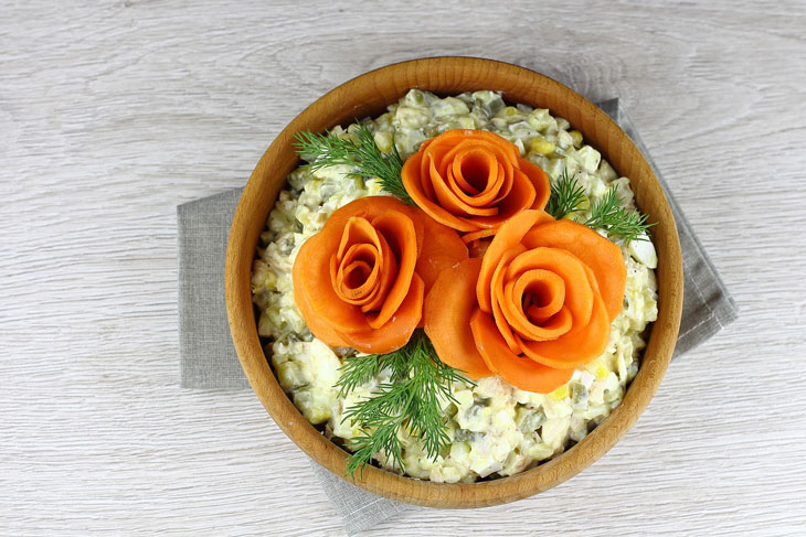 Salad with chicken "Flower meadow" - bright and beautiful, tastes amazing