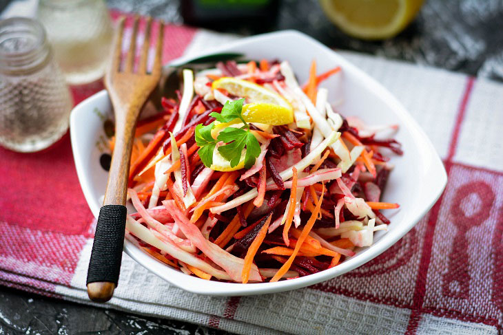 Salad "Brush" with cabbage and beets - it will become your favorite diet dish