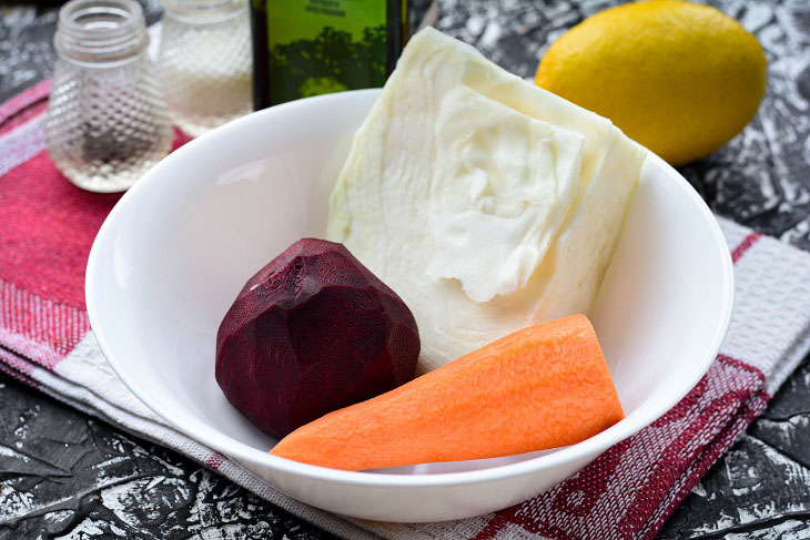 Salad "Brush" with cabbage and beets - it will become your favorite diet dish