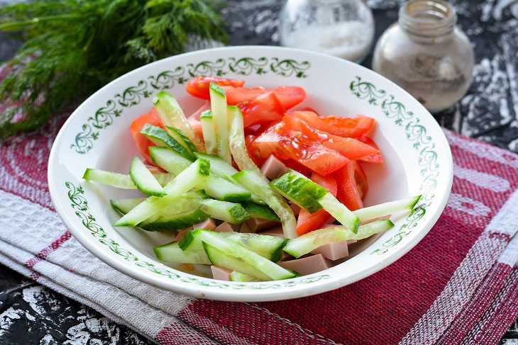 Bakhor salad with sausage - spicy, simple and original