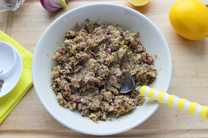 Avocado Tuna Salad - delicious, festive and easy to prepare