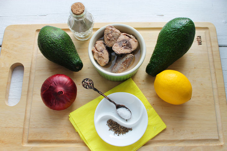 Avocado Tuna Salad - delicious, festive and easy to prepare