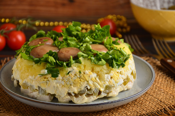 Salad "Mushroom Glade" with champignons - beautiful and special