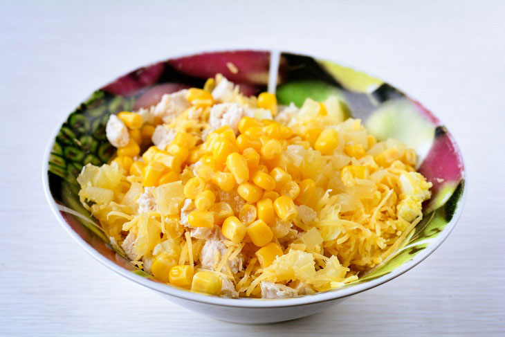 Salad "Ladies" with pineapple and chicken - tender, tasty and affordable
