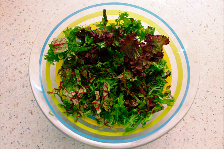 Vegetable salad "Antibes" with sesame - light and tasty