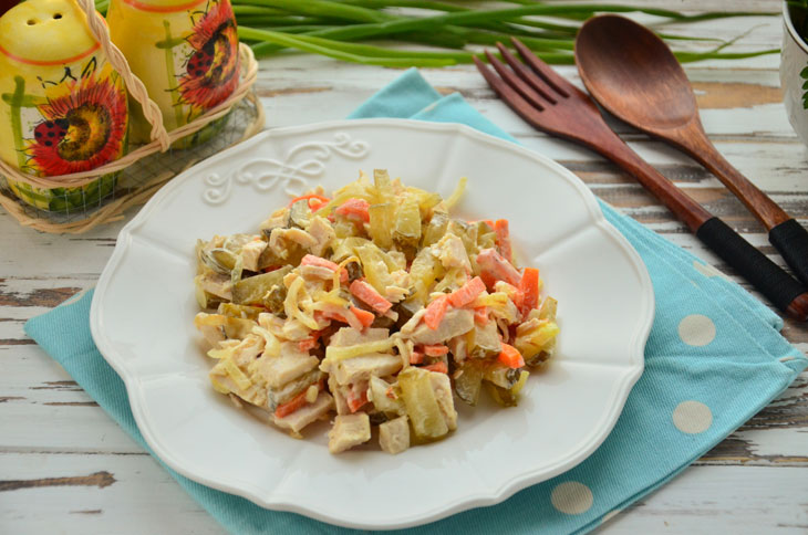 Salad "Obzhorka" with chicken - tasty and affordable