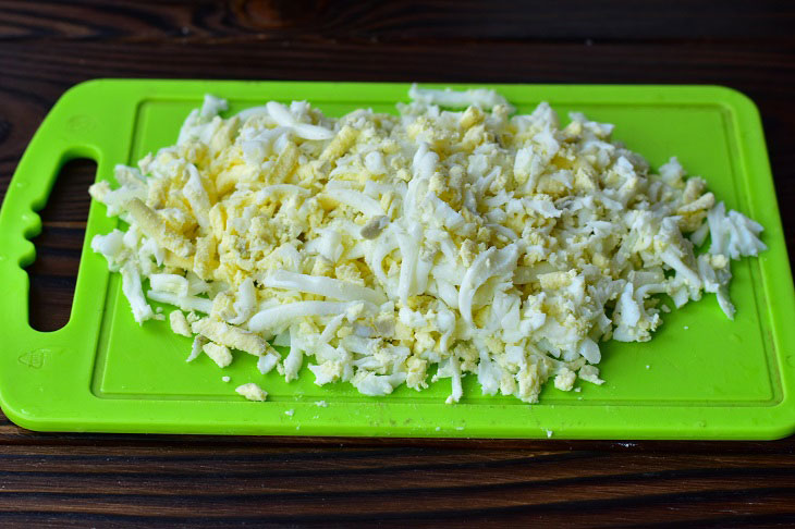 Salad "Mashenka" - it causes a sensation among the guests at the table