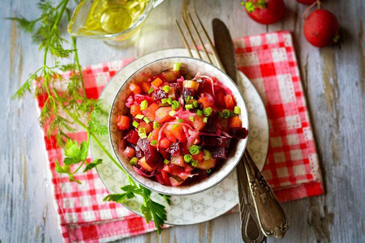 Delicious vinaigrette with sauerkraut according to the classic recipe