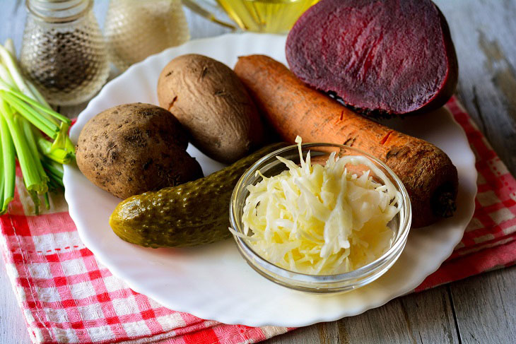 Delicious vinaigrette with sauerkraut according to the classic recipe