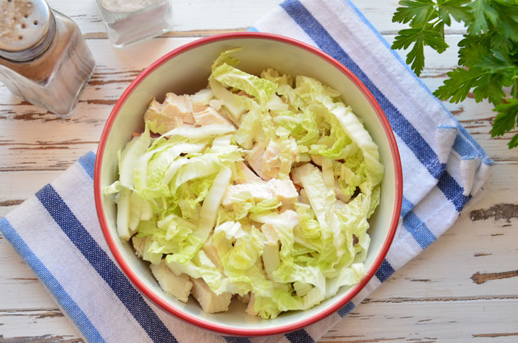 Salad "Anastasia" with chicken and ham - a real find for any table