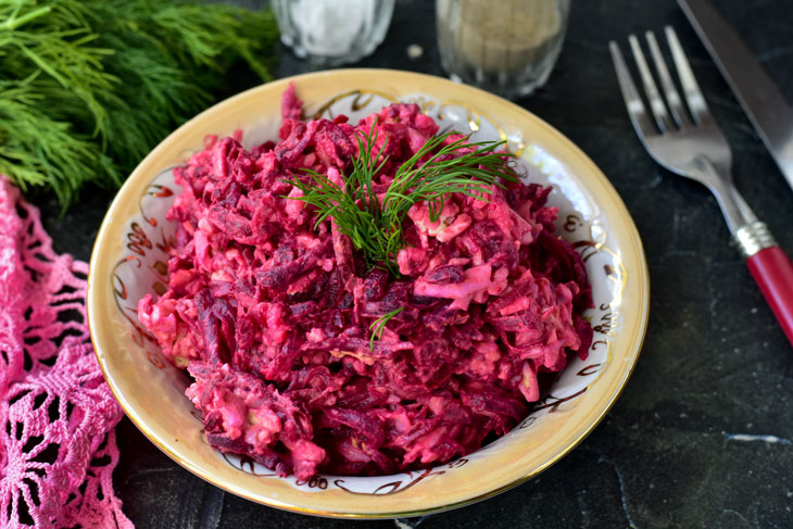 Beet salad "Mystery" - you can easily fall in love with it