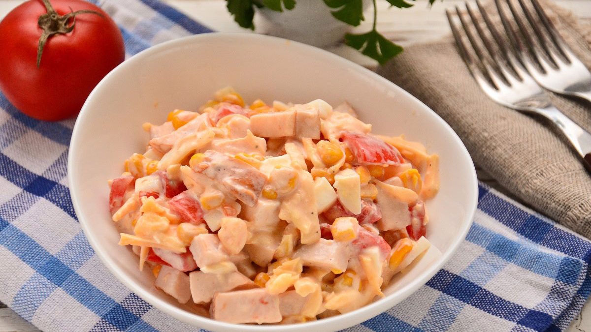 Salad “Delight” with chicken – easy to prepare and very tasty