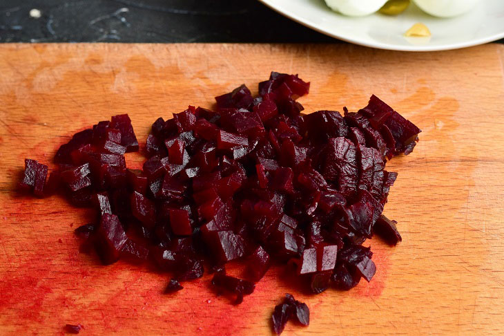 Salad "Christmas ball" - the highlight of the New Year's table