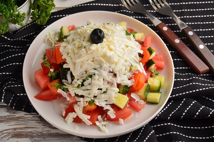 Shopska salad - a classic Bulgarian recipe