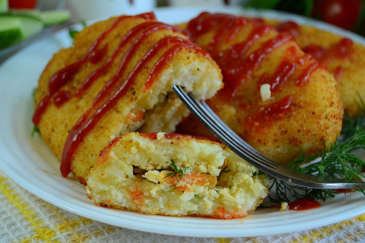 Semolina zrazy with chicken and vegetables - tender and appetizing