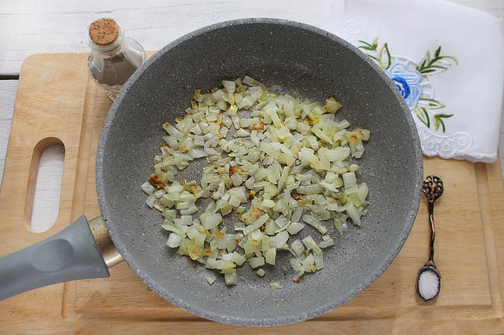 Chicken casserole with zucchini - a delicious and dietary dish