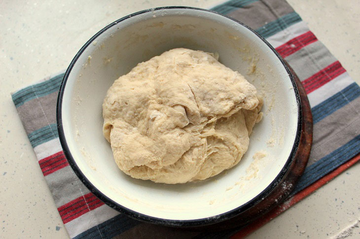 Chicken in dough bags - a delicious and festive dish