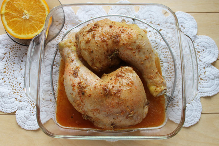 Chicken legs in orange-apricot glaze - a special taste and aroma