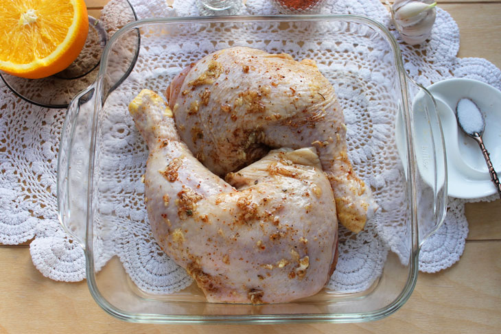 Chicken legs in orange-apricot glaze - a special taste and aroma