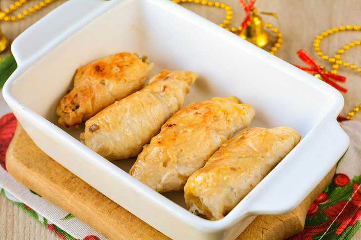 Chicken rolls with mushrooms - a delicious dish for the New Year's feast