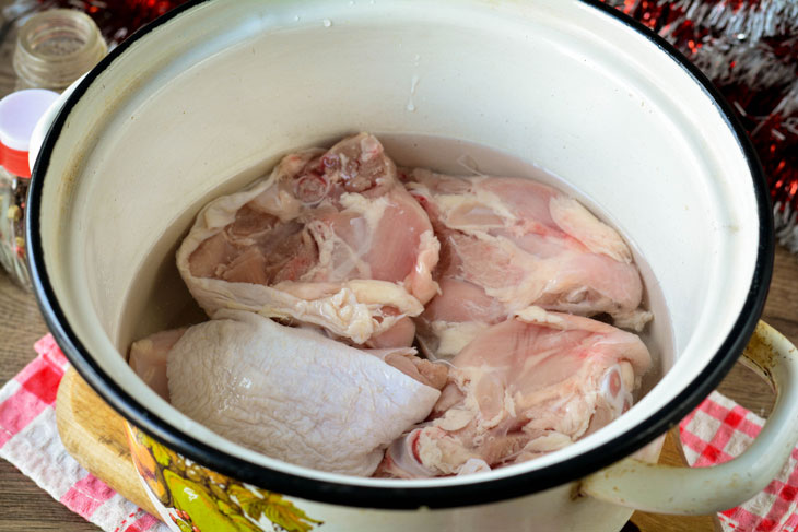 Jellied chicken thighs for the New Year - a great treat for loved ones and guests