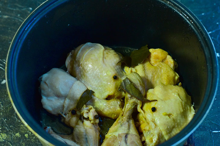 How to cook chicken stew - step by step recipe with photos