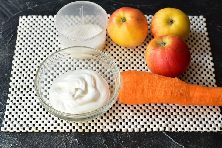 Carrot and apple salad with sour cream - incredibly tasty and healthy