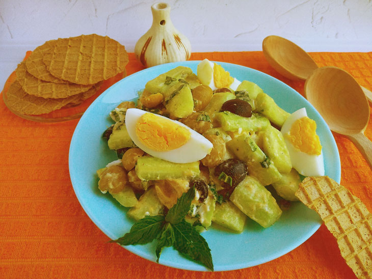 Mediterranean cucumber salad