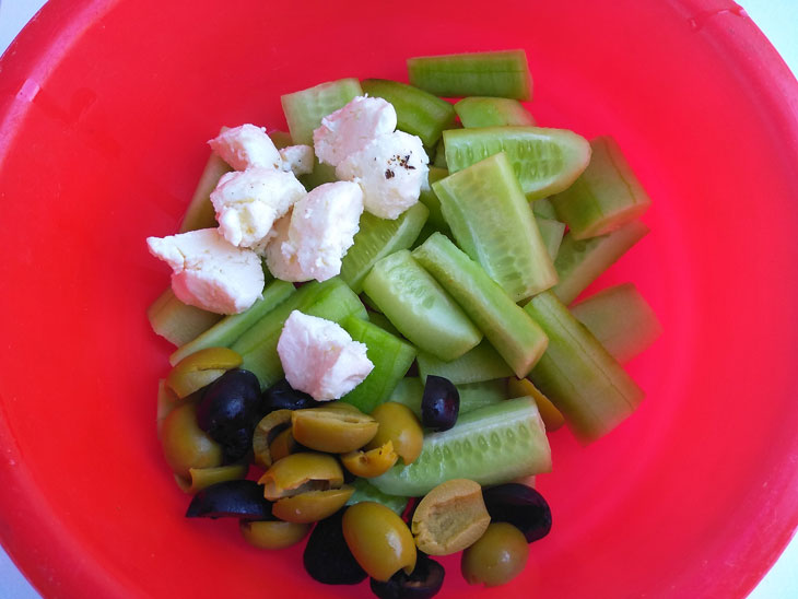 Mediterranean cucumber salad