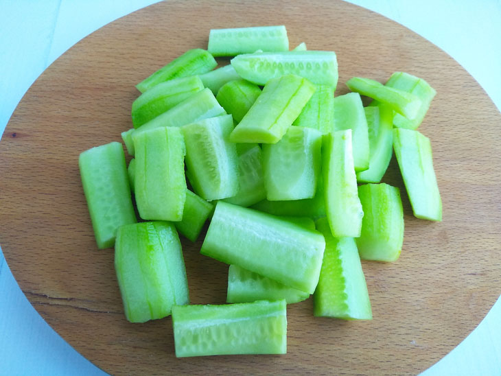 Mediterranean cucumber salad