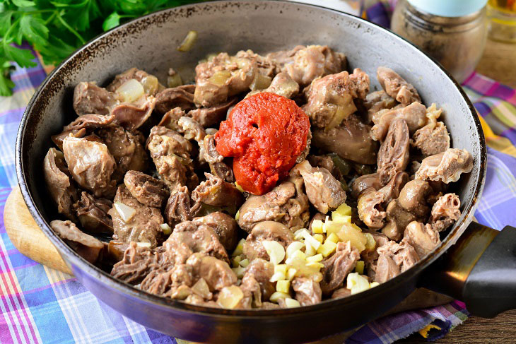 Chicken tjvjik - fragrant and tasty Armenian dish