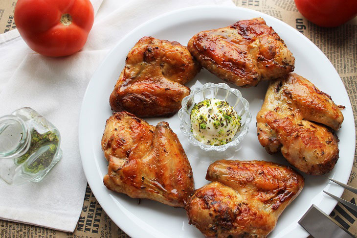 Chicken wings in mayonnaise-soy marinade - a special aroma and taste