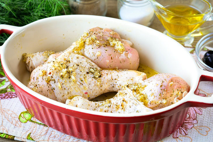 Provencal chicken in the oven - a hearty dish for the whole family