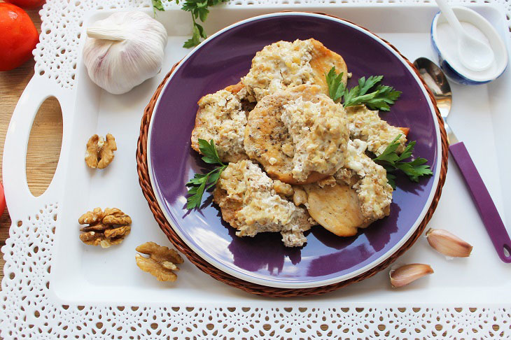 Ossetian chicken - a tender, tasty and healthy dish