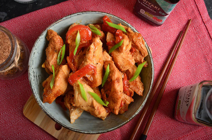 Thai spicy chicken - a savory and juicy dish