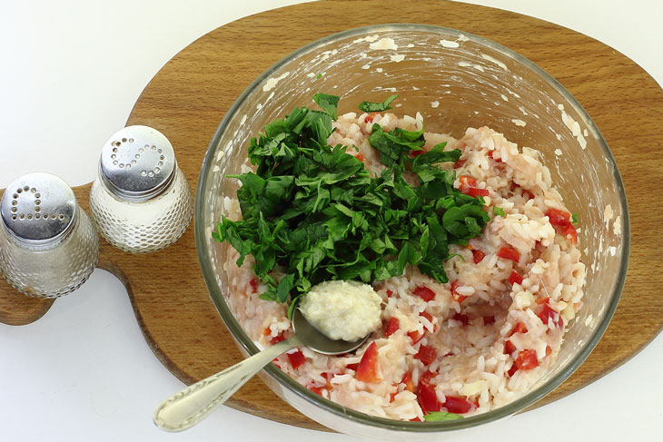 Delicious steamed meatballs