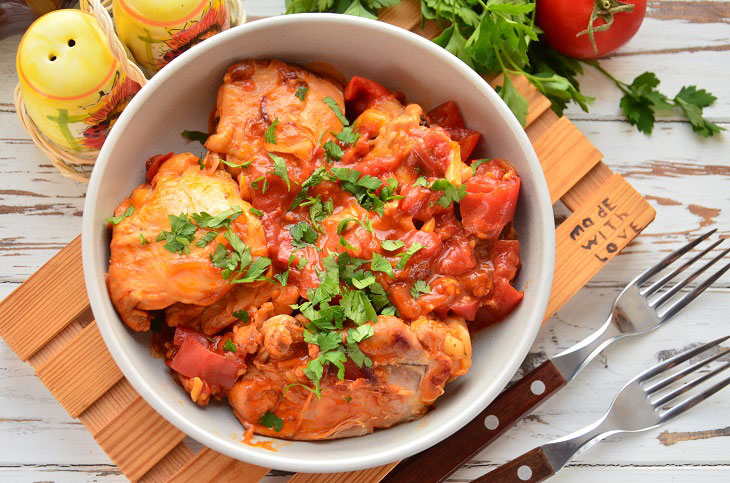 Chakhokhbili from Georgian chicken - the most delicate fragrant meat