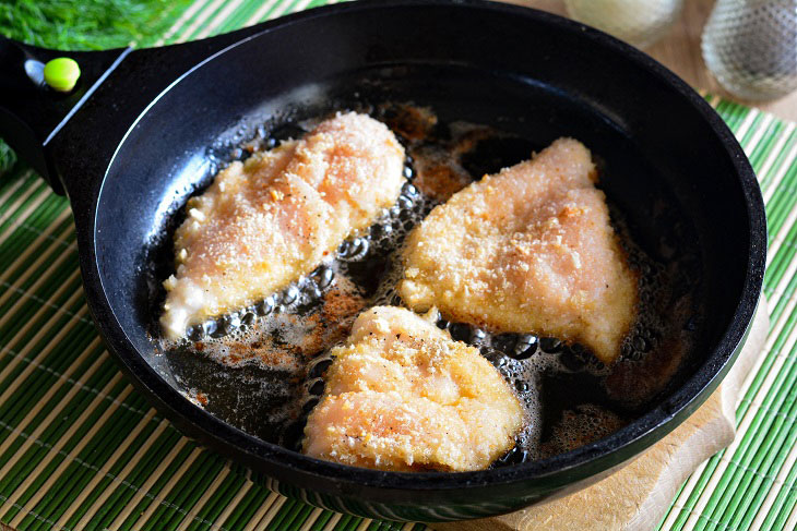 Delicious and crispy chicken chops - quick, easy and affordable