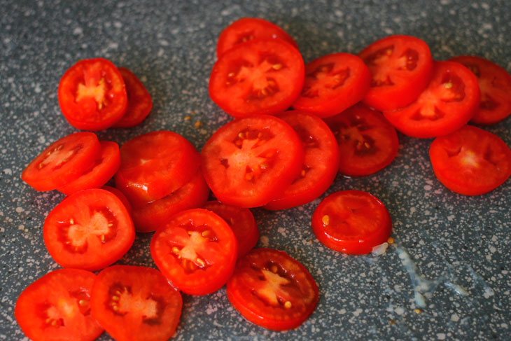 Ratatouille with chicken - an interesting recipe for a famous dish