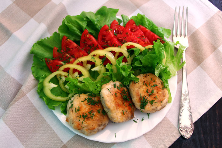 Chicken meatballs - a recipe for those who want to diversify the usual menu