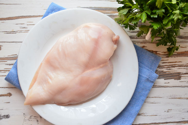 Chicken fillet with garlic in a bag - always turns out very juicy