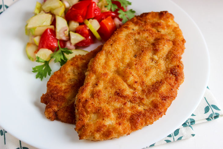 Delicious and hearty chicken schnitzel - a must try
