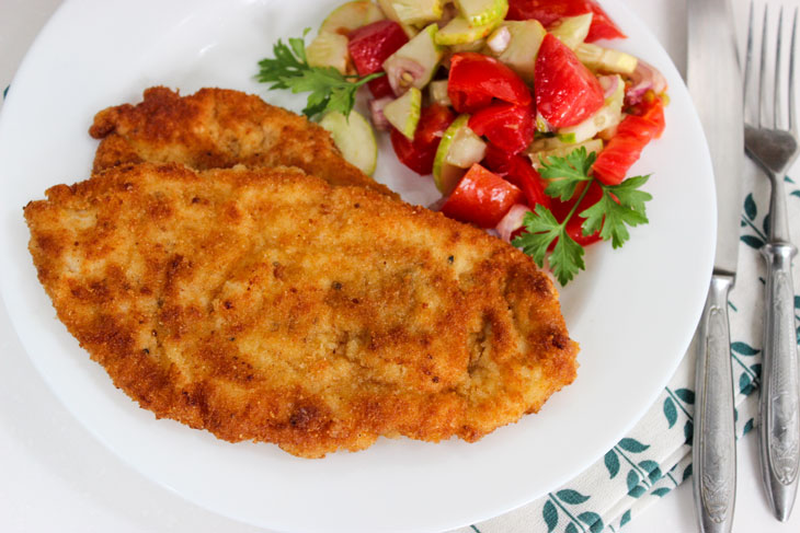 Delicious and hearty chicken schnitzel - a must try