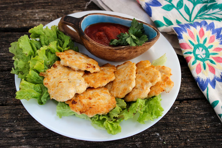 Chopped chicken cutlets - they always turn out very juicy!