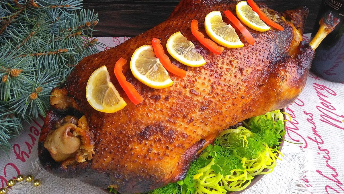 Baked duck for the New Year – the queen of the festive table